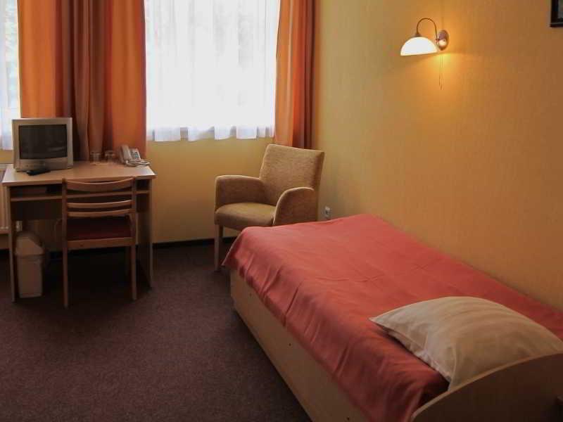 Hotel Vilmaja Riga Buitenkant foto