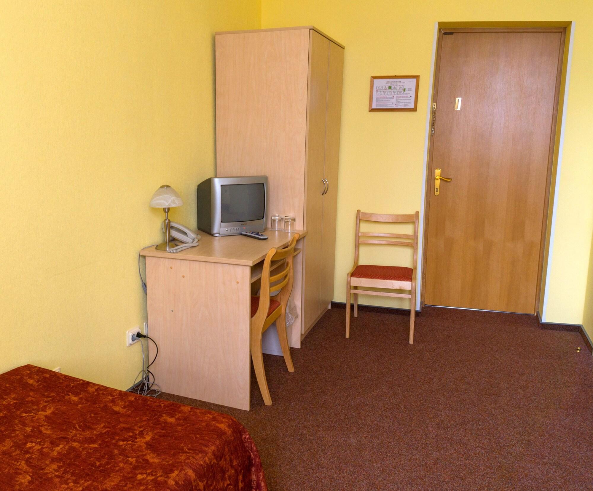 Hotel Vilmaja Riga Buitenkant foto