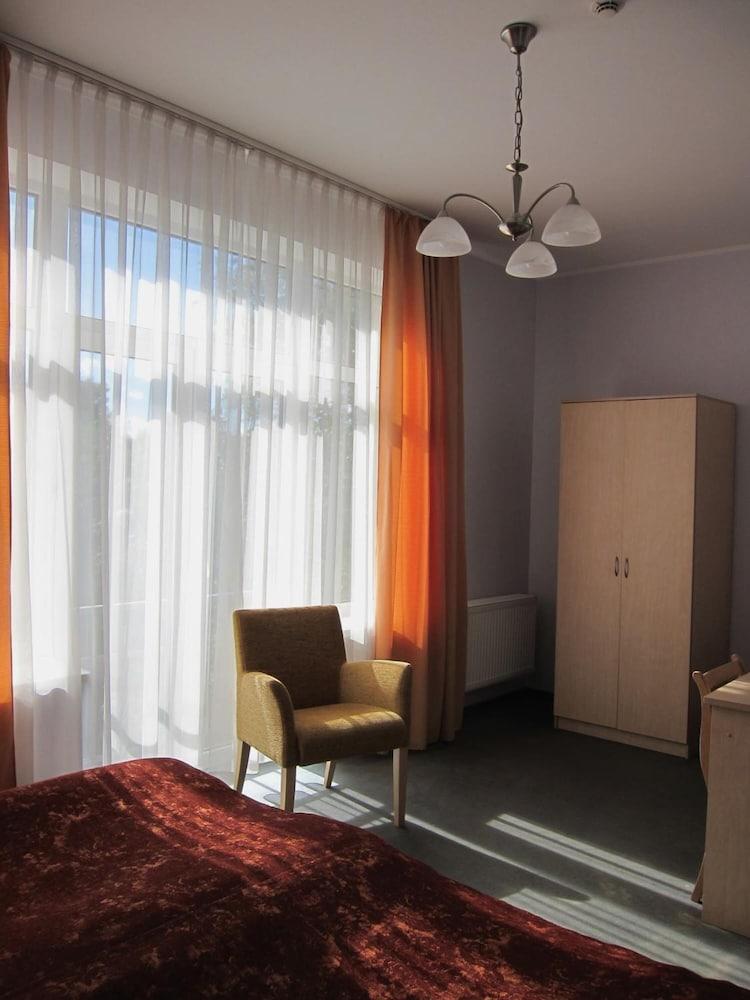 Hotel Vilmaja Riga Buitenkant foto